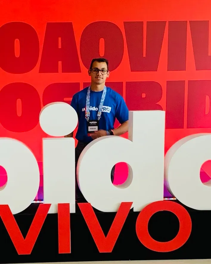 Eriky Cristoffer com a camiseta Subido PRO no evento Subido ao Vivo